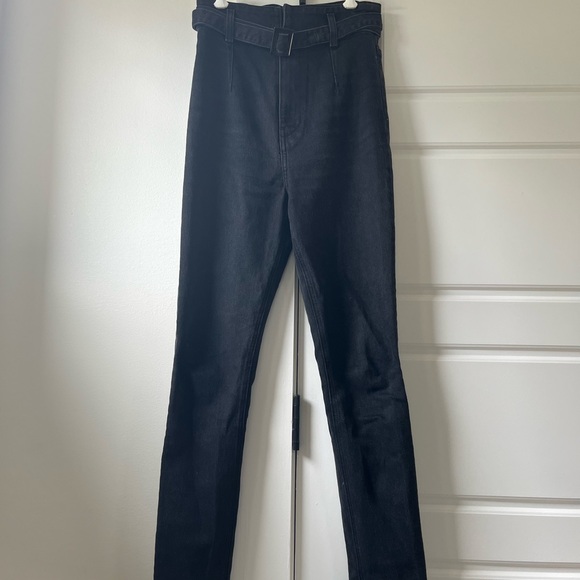 Reformation Kora High Rise Belted Jean - Picture 6 of 6
